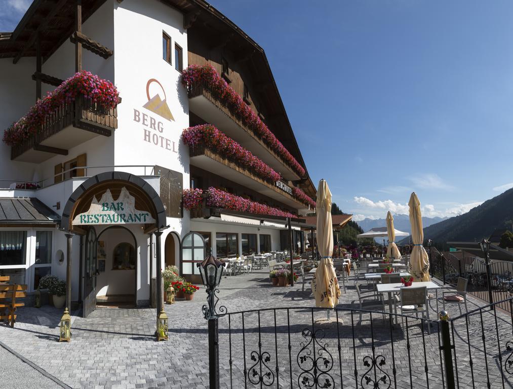 Berghotel Racines Exterior photo